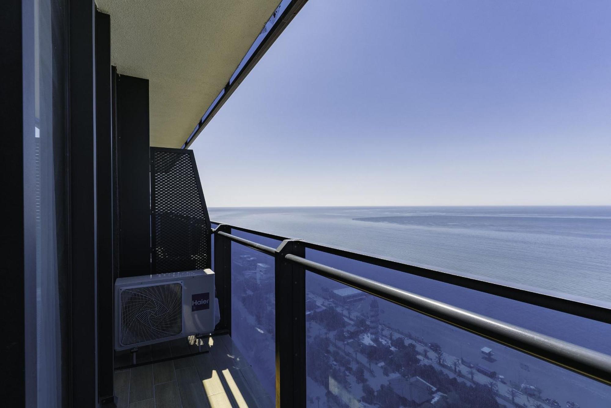 Elegance Sea View Aparthotel In Orbi City Batumi Exteriér fotografie