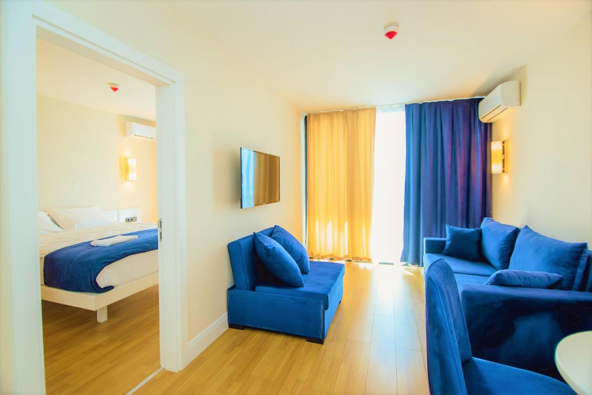 Elegance Sea View Aparthotel In Orbi City Batumi Exteriér fotografie