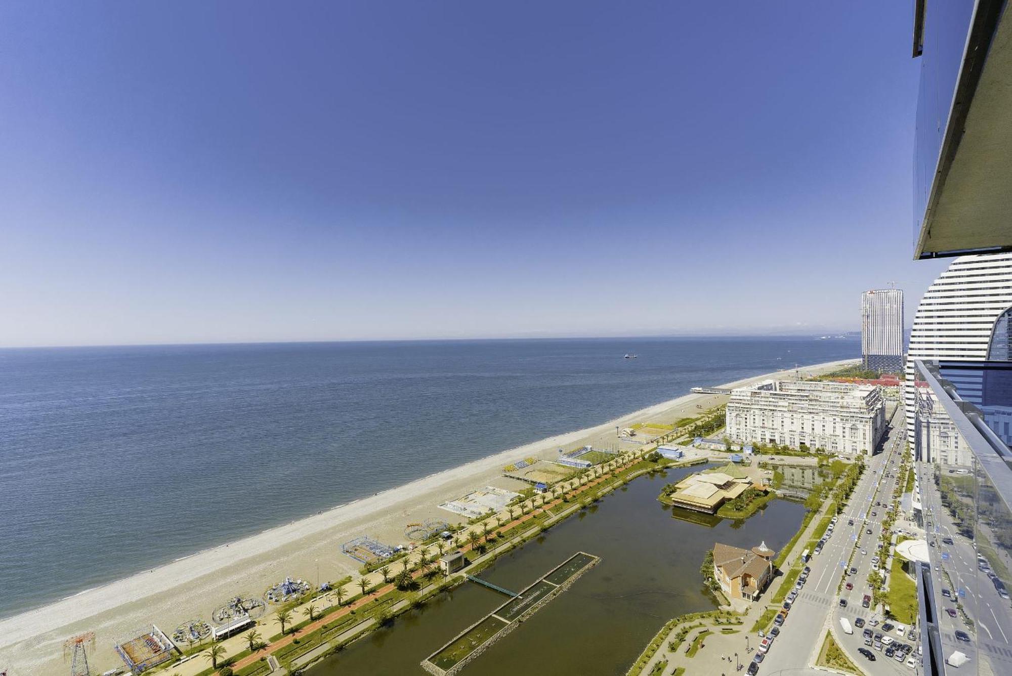 Elegance Sea View Aparthotel In Orbi City Batumi Exteriér fotografie
